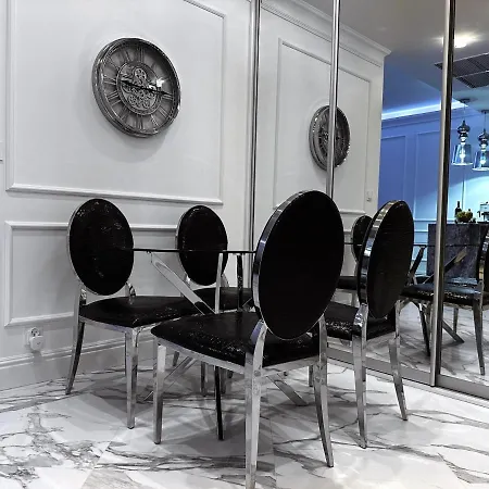 Hanza Tower Times Square *